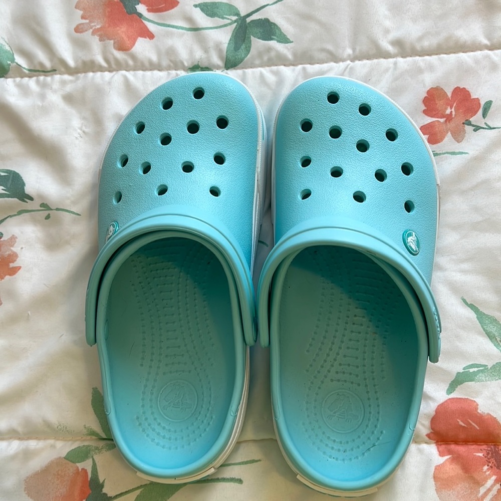 Crocs